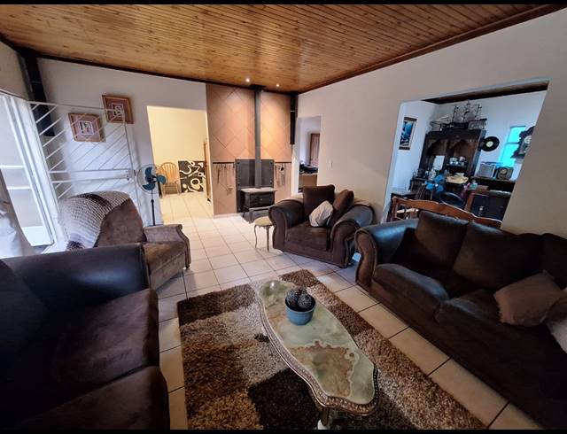 3 BEDROOM HOUSE FOR SALE IN VANDERBIJLPARK SE 7